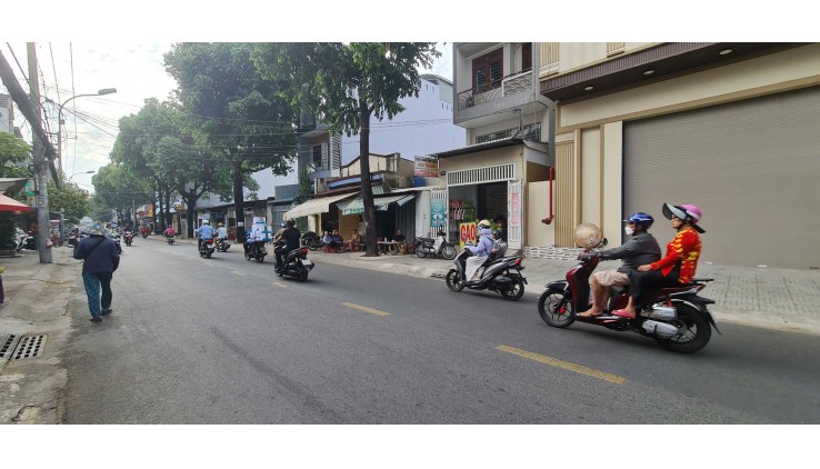 Cho thuê Tòa nhà Mặt Tiền Thạch Lam 176m², 6Lầu+ST - GẦN TRƯỜNG HỌC